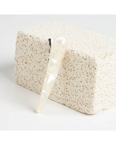 HC1189 Small Cream Beak Clip