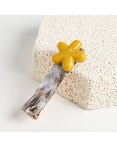 HC1386 Daisy Yellow Grey Hair Clip